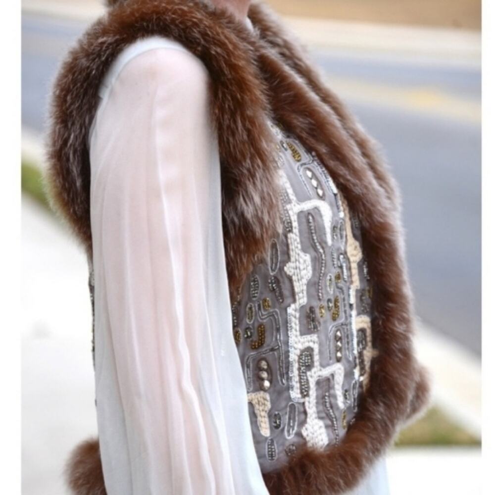 Alice + Olivia Luxury Wrap Vest Size SP FOX FUR‎ TRIM Sequins Embroidered Party